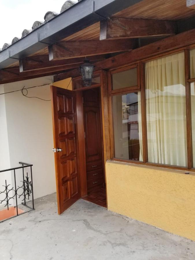 Hostal El Confort Quito Norte Εξωτερικό φωτογραφία