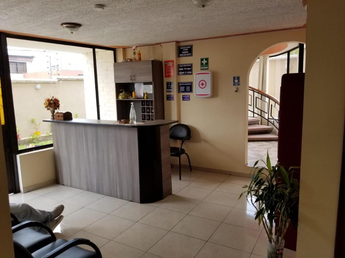 Hostal El Confort Quito Norte Εξωτερικό φωτογραφία